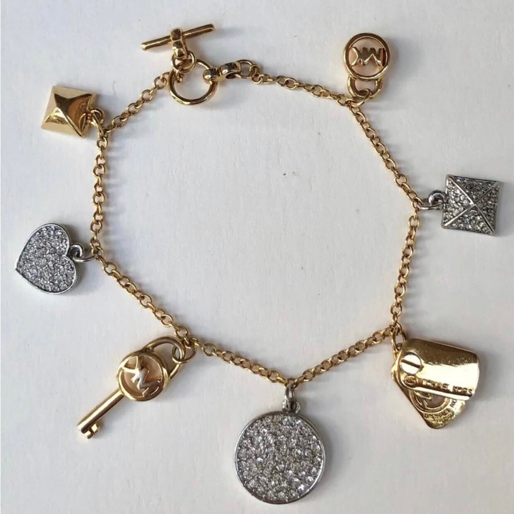 🌹🍃New Michael Kors Gold-Tone Multi Gold & Silver w/ CZ’s Charm Toggle Bracelet🍃🌹